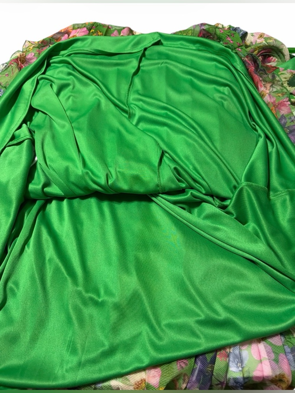 Betsy & Adam Sz 4  Floral Long Sleeve Cold Shoulder Pleated Gown Formal Green - Picture 11 of 15